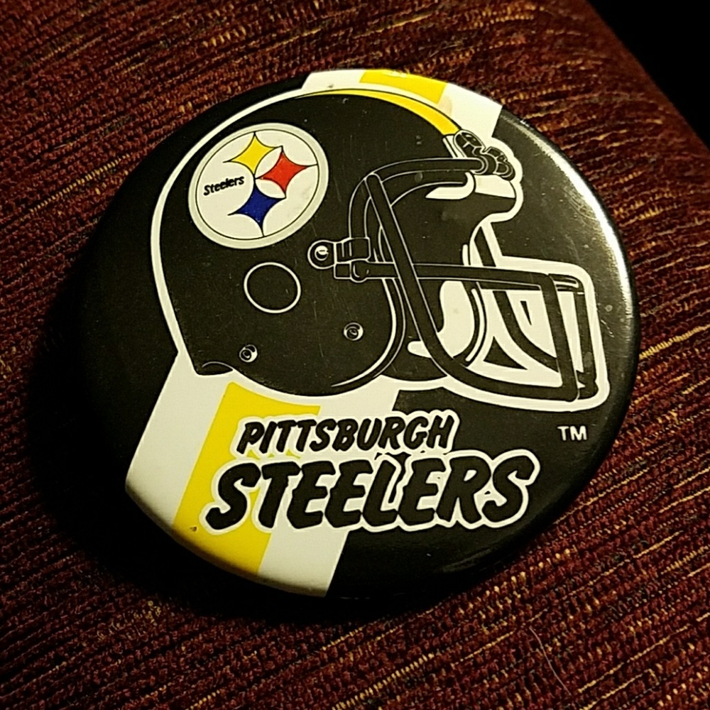 Vintage NFL 1988 Steelers pin